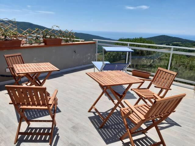 Vista Sulle Isole Dell'Arcipelago Toscano Nibbiaia Экстерьер фото